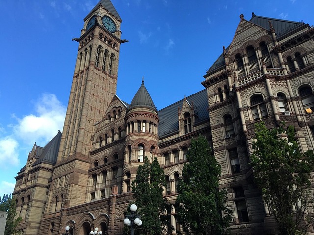 Modern Canadian House Architecture: Styles & Design Concepts 10 Modern Canadian House Trends: Design & Architecture Guide